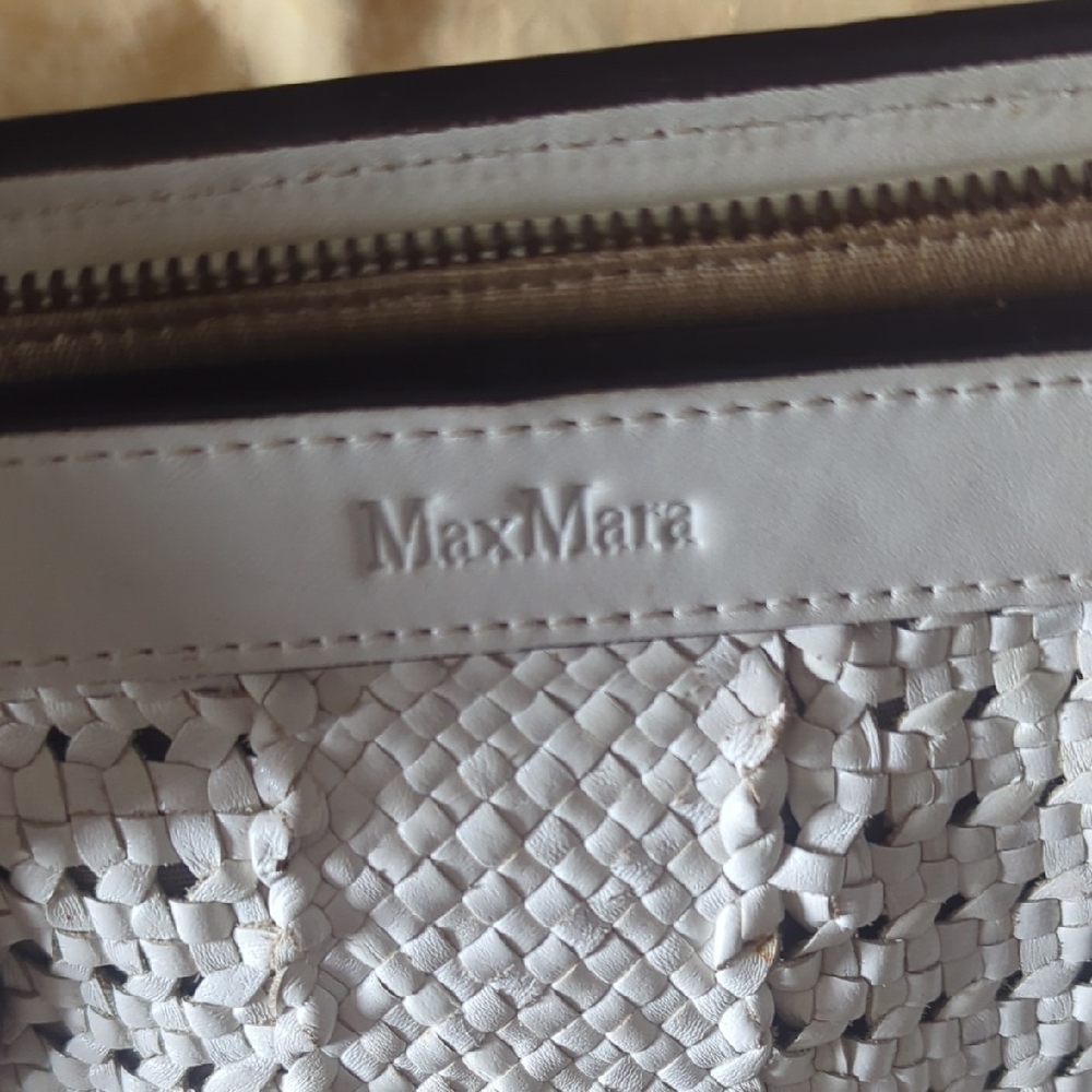 MaxMara Cream Woven Shoulder Bag - Picture 2 of 8